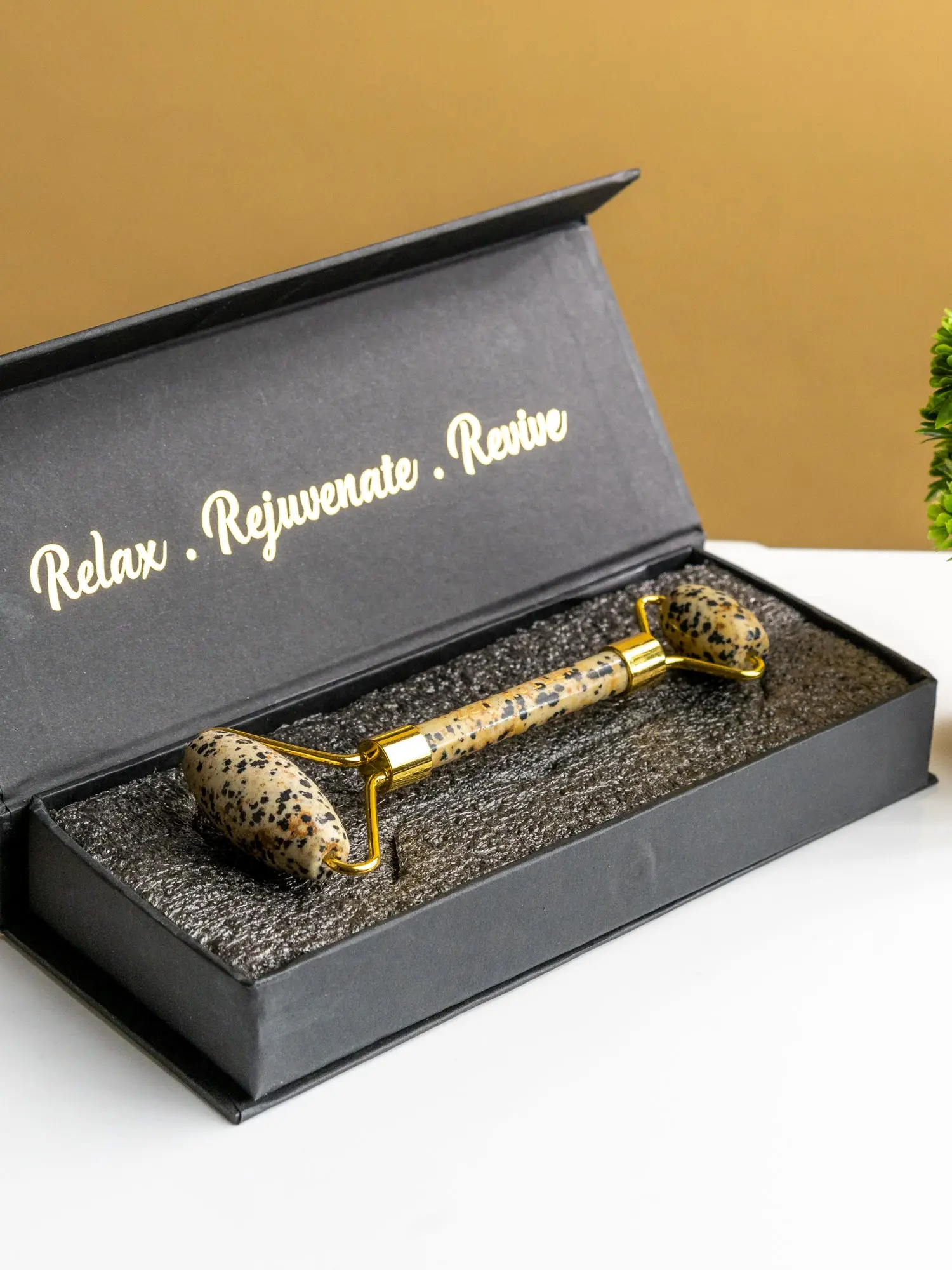 ZEN Dalmatian Jasper Face Roller | The Zen Crystals - Image 3